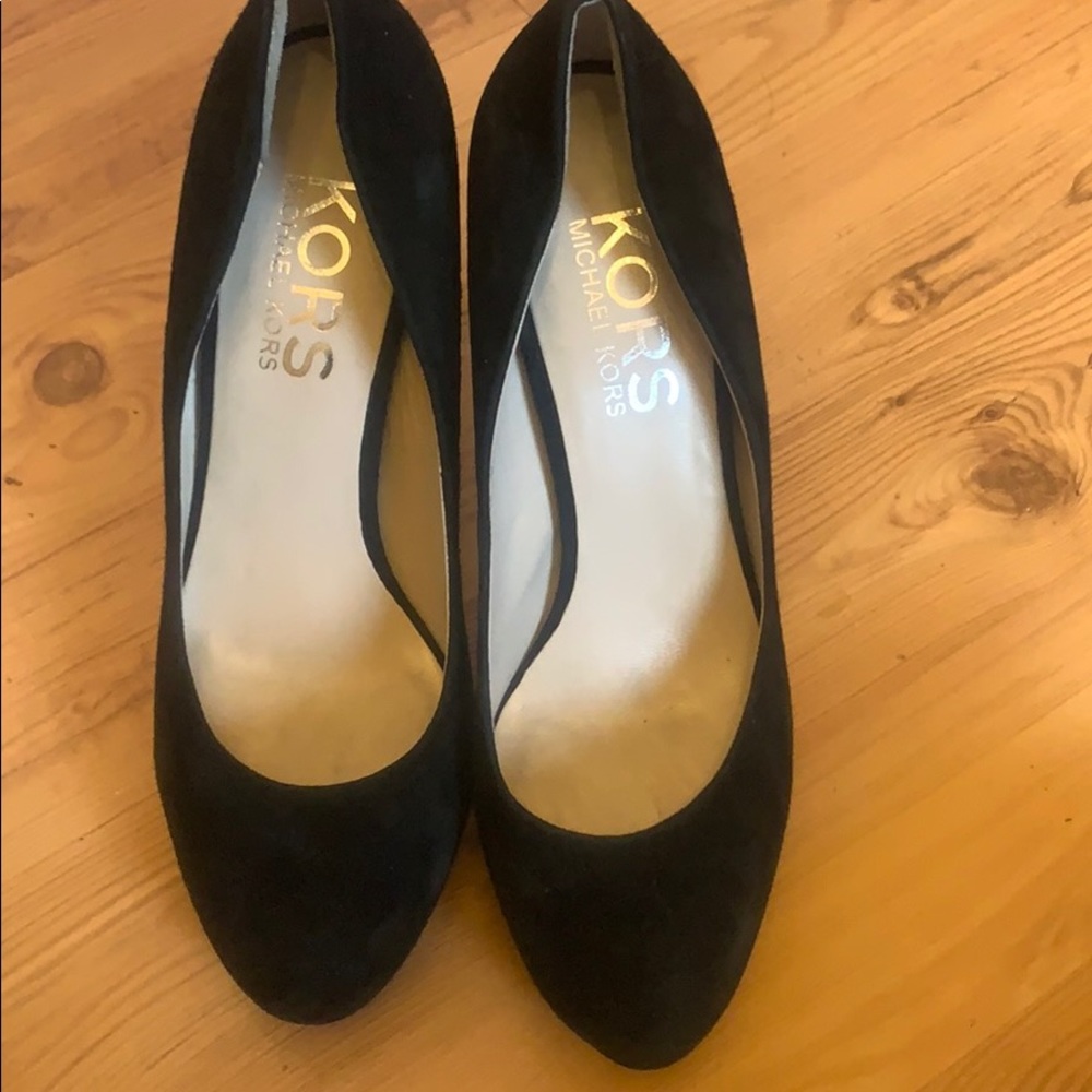 Michael kors black heels